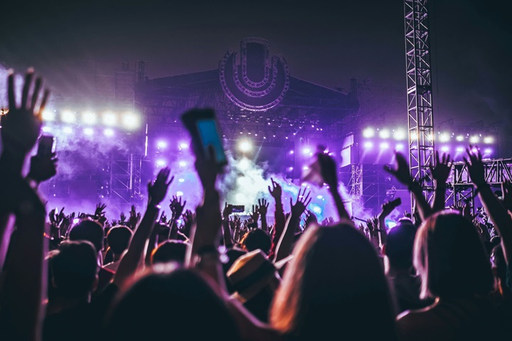 Opiniao e comportamento do brasileiro em festivais de musica