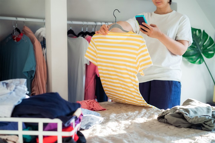 How can marketing support the circular economy?