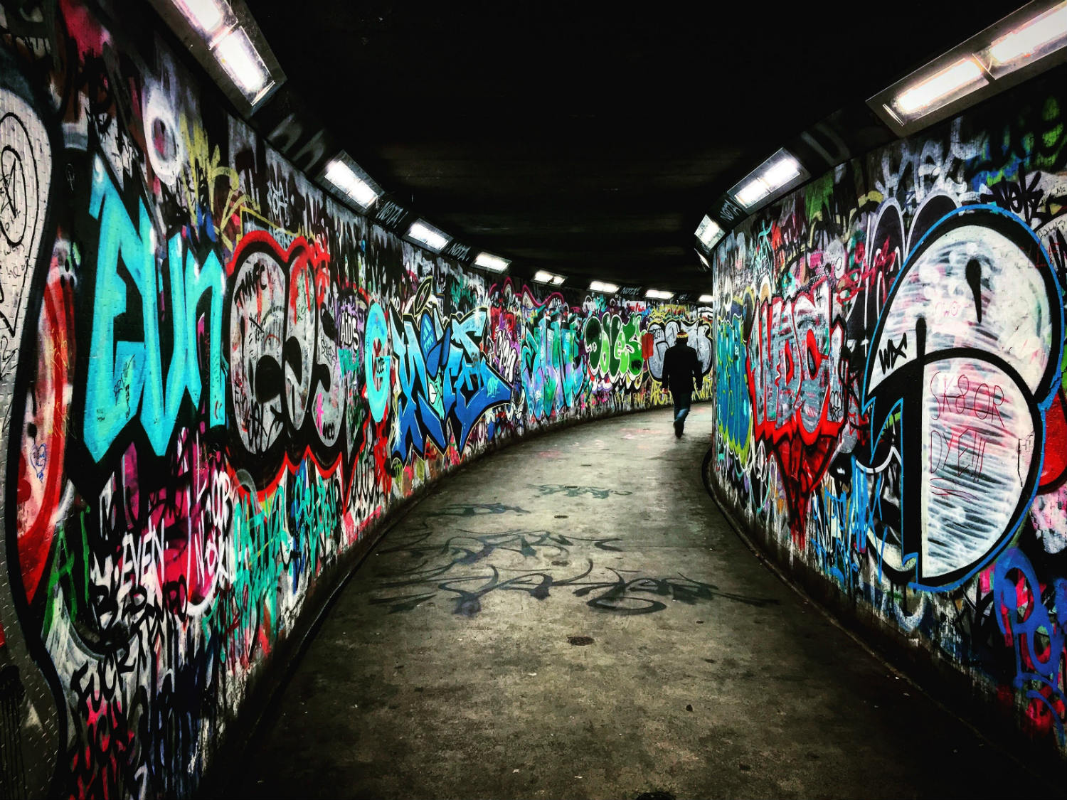 graffiti tunnel